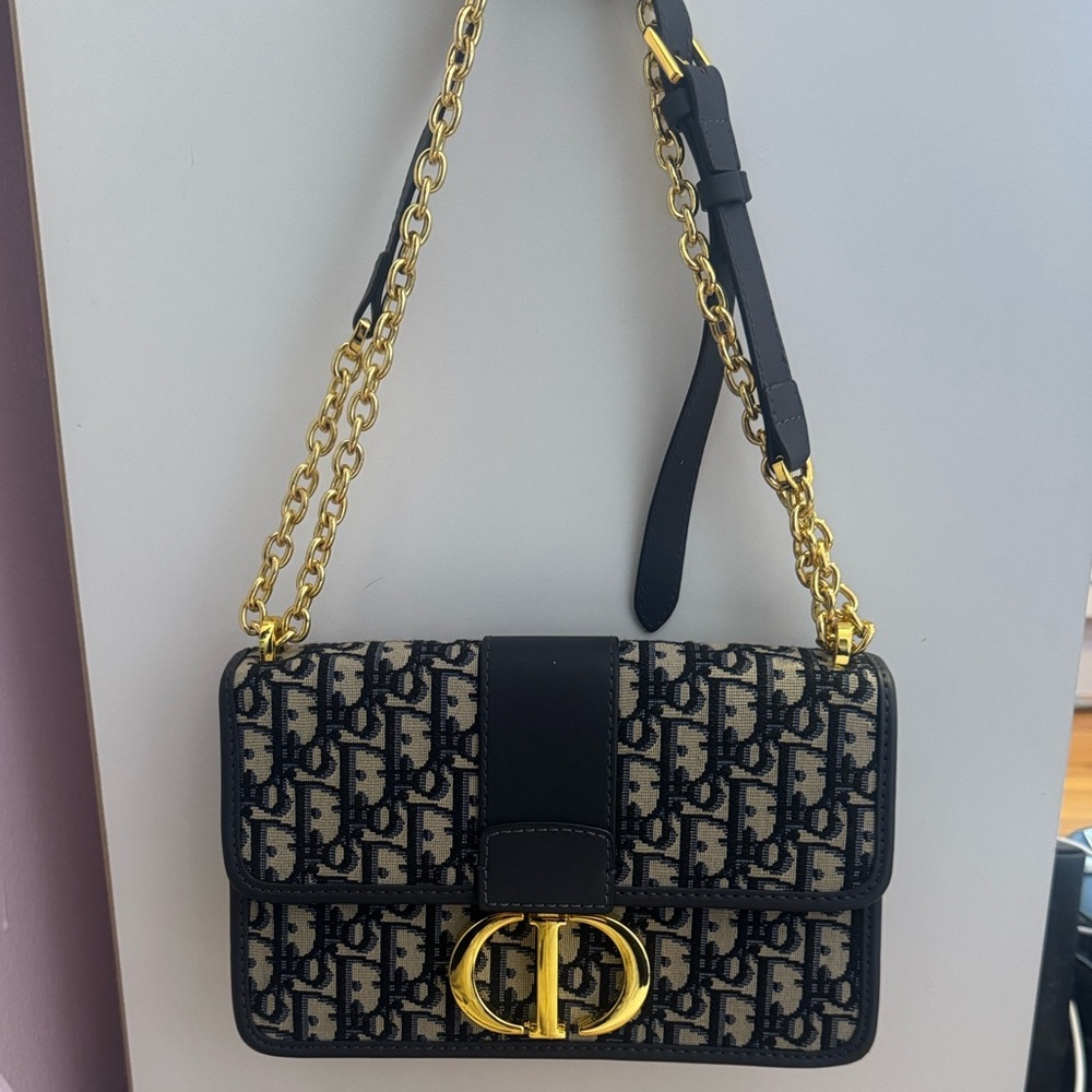 Navy & Gold Bag (Never Worn) Comes with dust bag!